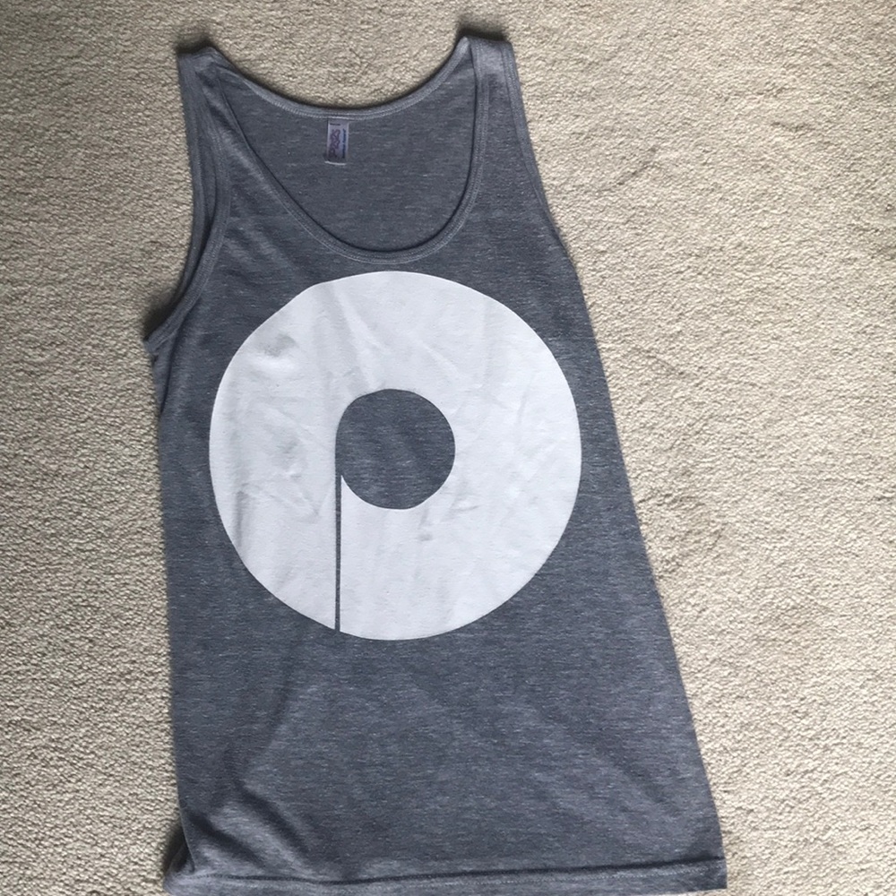Gray tank top